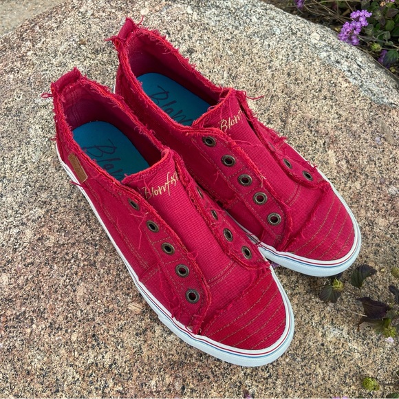 BLOWFISH Malibu Slip-On Twill Sneakers in Jester Red - Picture 7 of 10